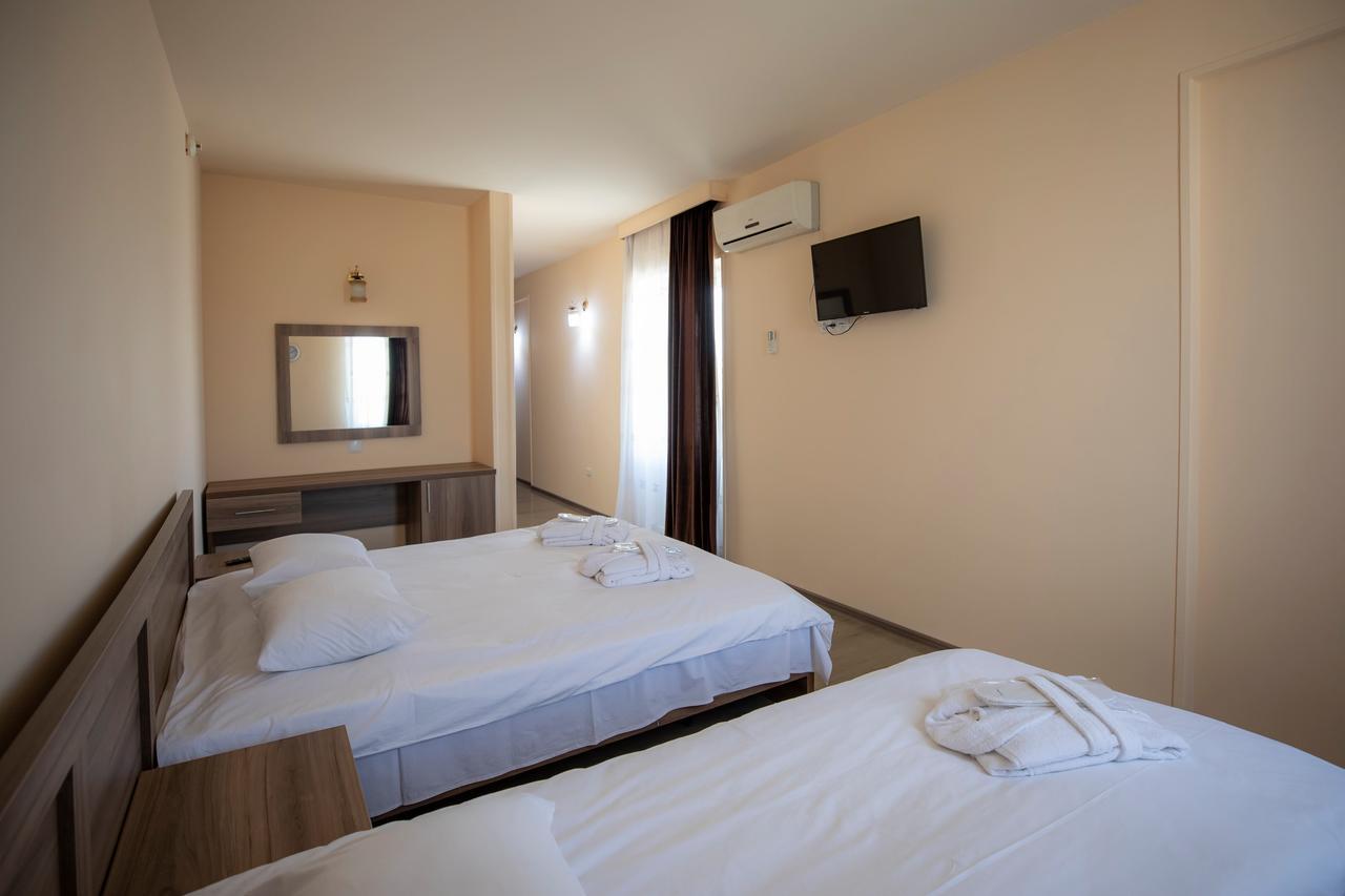 גורי Leader Hotel מראה חיצוני תמונה