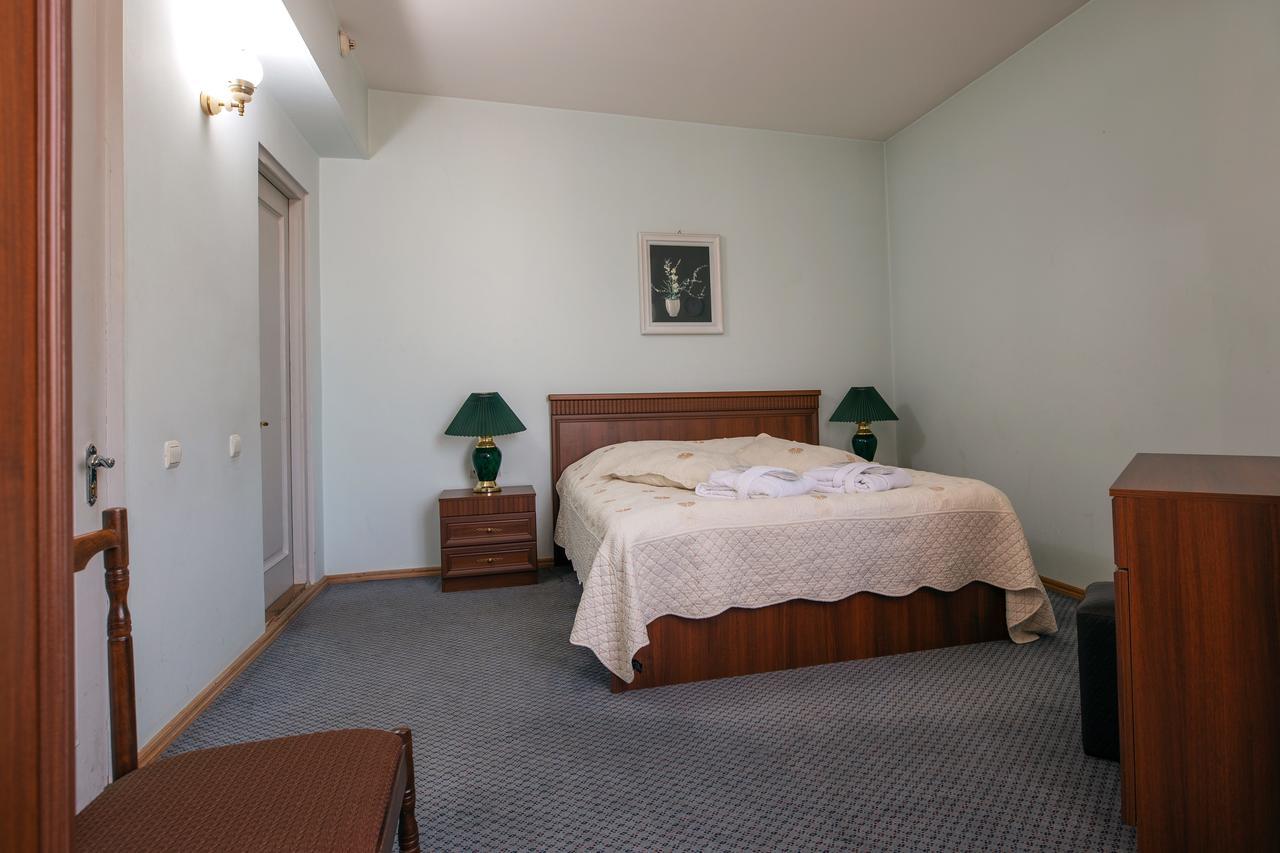 גורי Leader Hotel מראה חיצוני תמונה