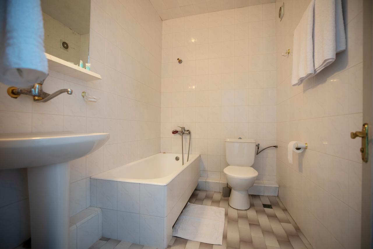 גורי Leader Hotel מראה חיצוני תמונה